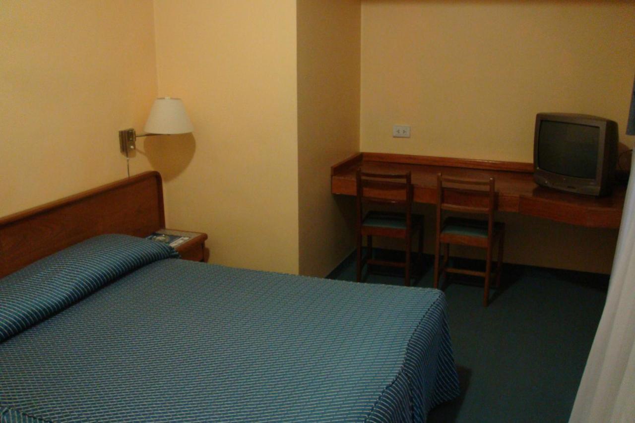 Alfa Hotel Buenos Aires Buitenkant foto